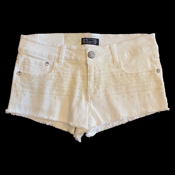 Shyanne Frayed Embroidered Denim White Jean Shorts Size 28 - Picture 1 of 15